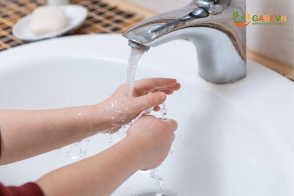 trẻ-bị-ngộ-độc-thức-ăn-nên-ăn-gì-những-lưu-ý-ba-mẹ-cần-biết
