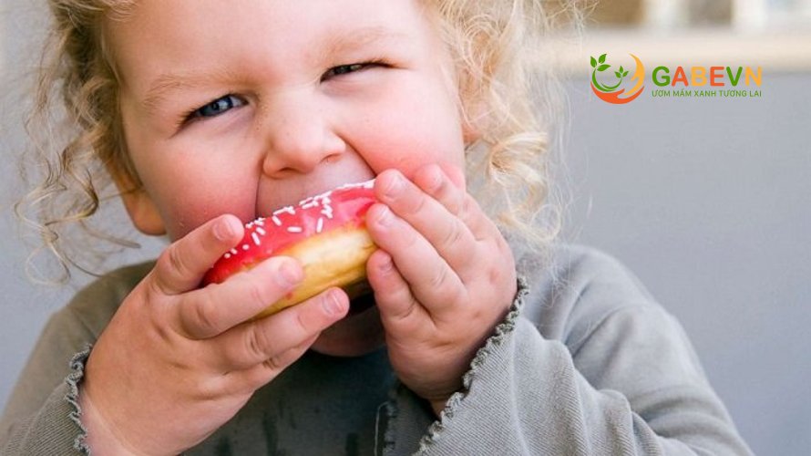 một-bữa-ăn-lành-mạnh-cho-trẻ-không-nên-có-những-thứ-này